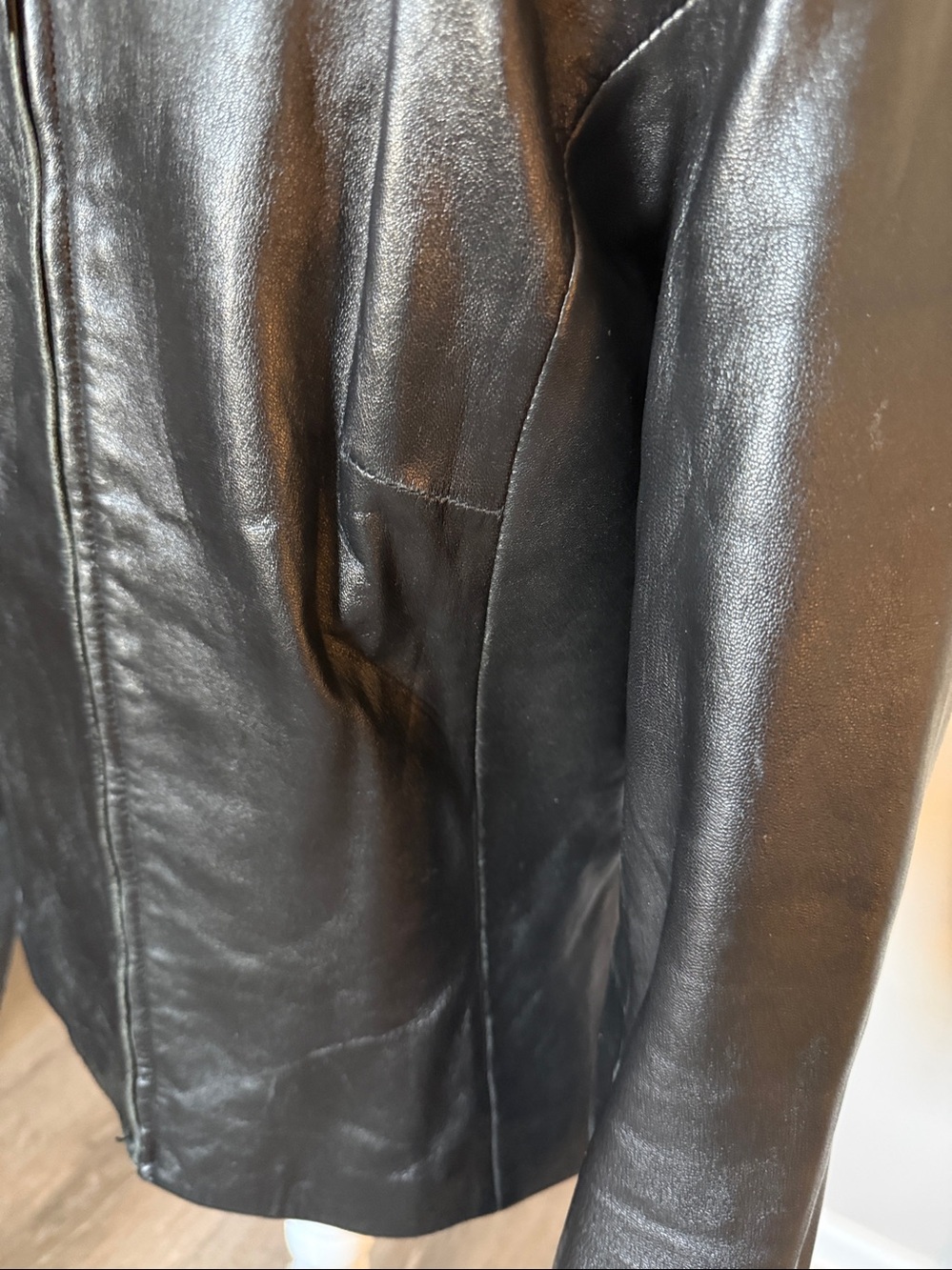 bagatelle SZ M zip front leather jacket. Round neck trim fit. Great condition - Picture 3 of 12